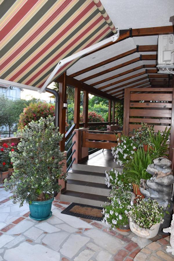 Apartments Scepanovic Tivat Bagian luar foto
