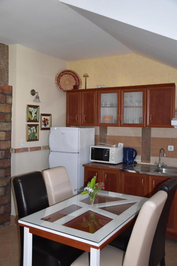 Apartments Scepanovic Tivat Bagian luar foto