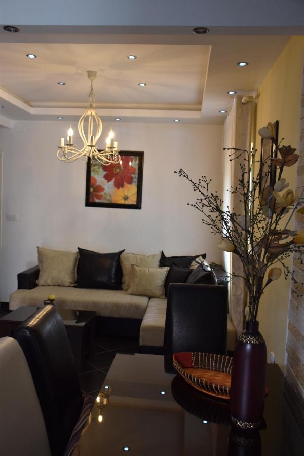 Apartments Scepanovic Tivat Bagian luar foto